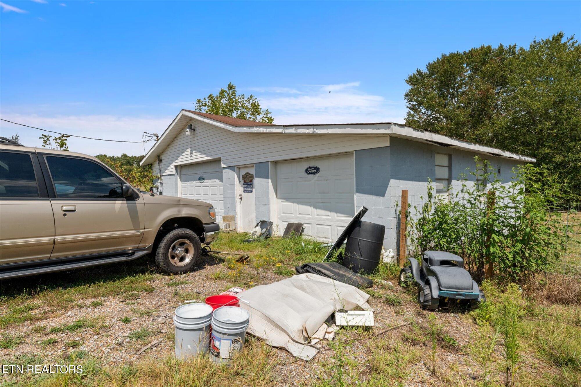 179 Guffey Road Sweetwater, TN 37874 - Photo 23 of 31 22-179-Guffey-Rd-Sweetwater-TN-22