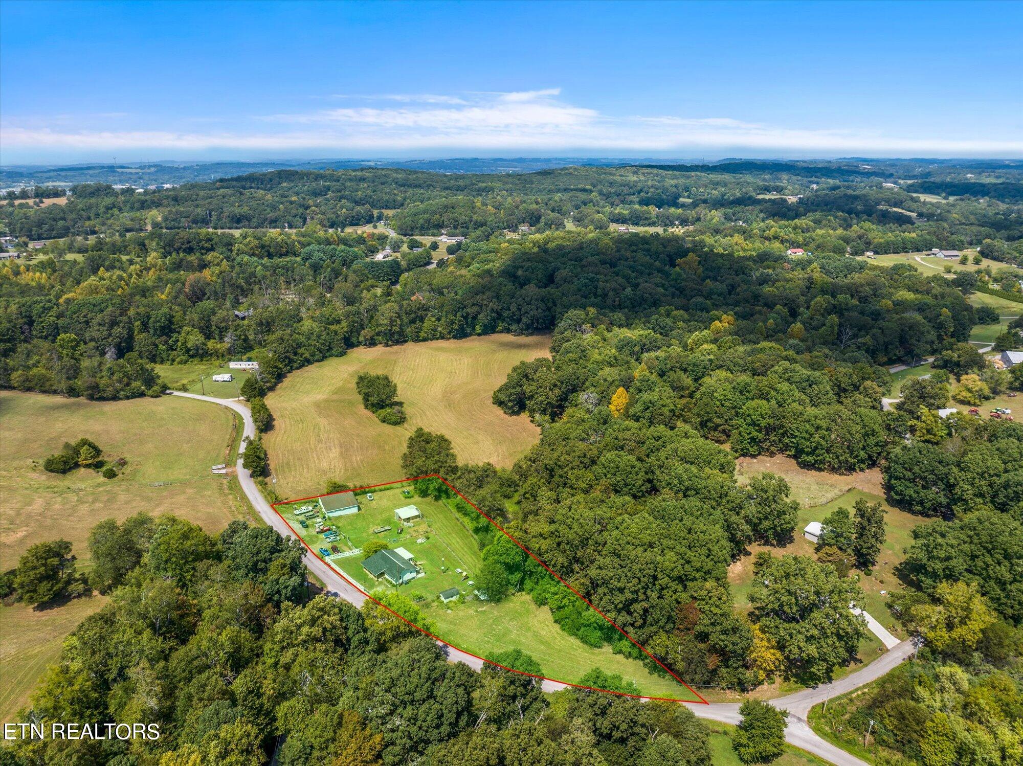 179 Guffey Road Sweetwater, TN 37874 - Photo 26 of 31 25-179-Guffey-Rd-Sweetwater-TN-25