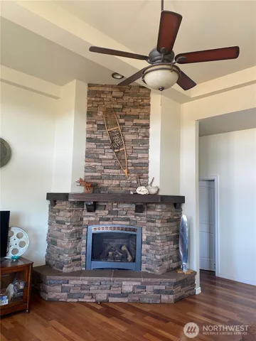 $849,999 | 55776 Bay Area Drive, Electric City, WA 99123