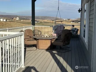 $849,999 | 55776 Bay Area Drive, Electric City, WA 99123