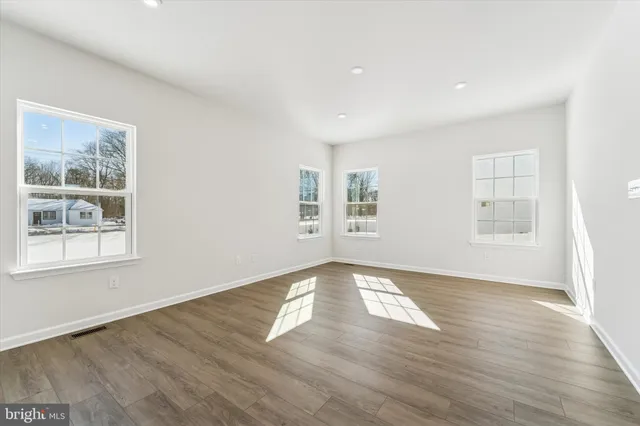 $573,000 | 56 Mockernut Road, Williamstown, NJ 08094