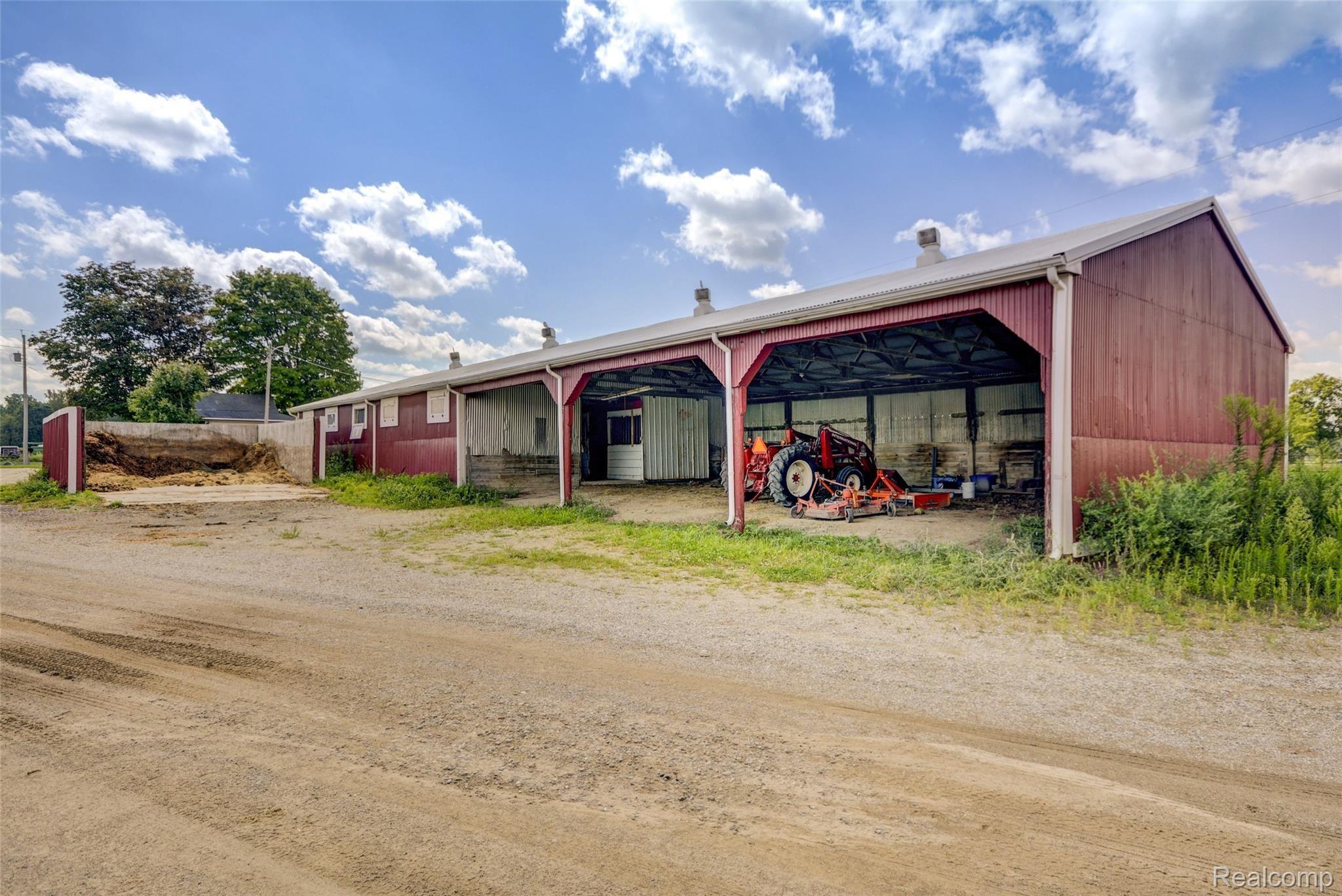 9451 East Prior Road Durand, MI 48429 - Photo 38 of 82 East_Prior_45.jpg