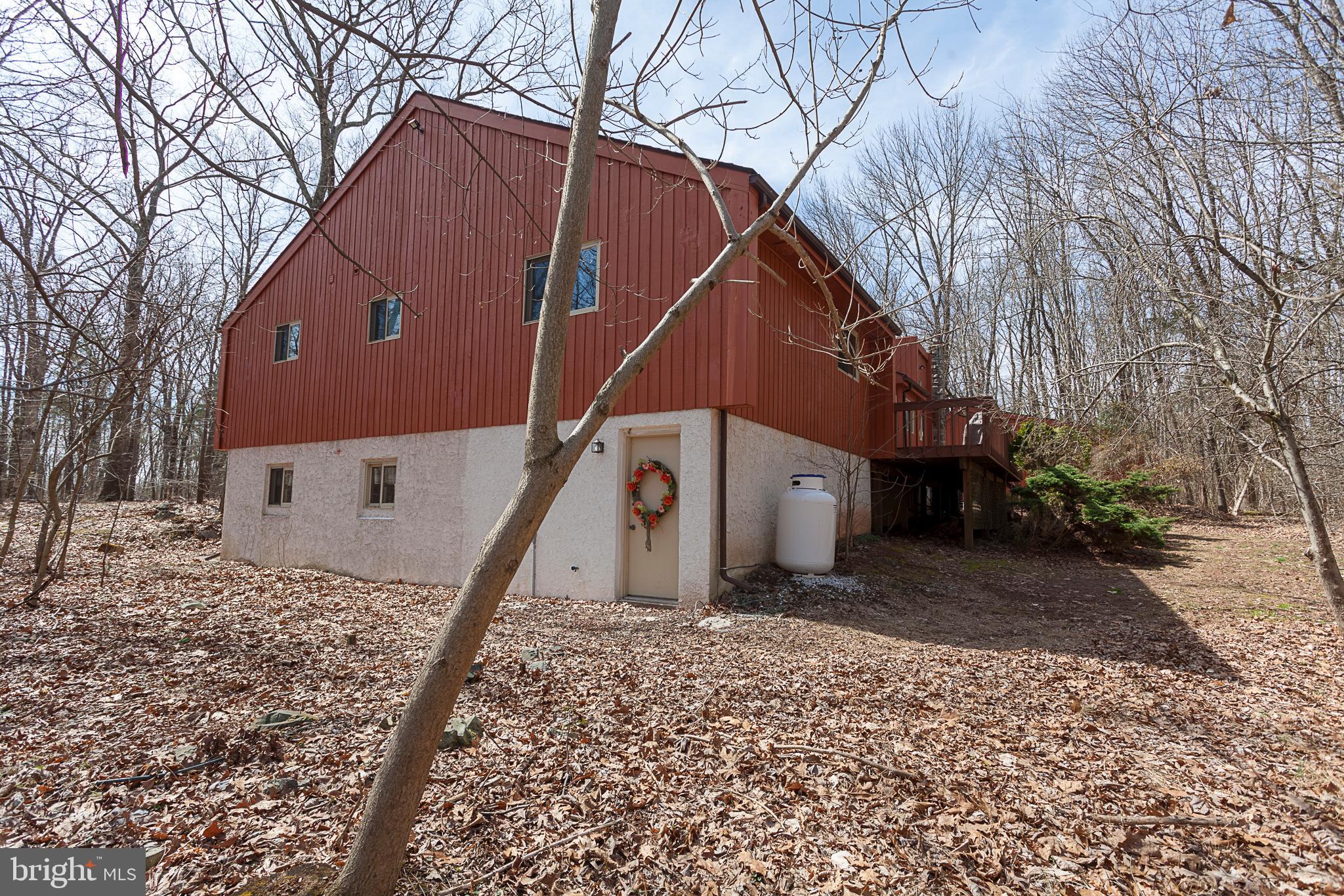 137 Bavington Road Perkiomenville, PA 18074 - Photo 34 of 35 Side