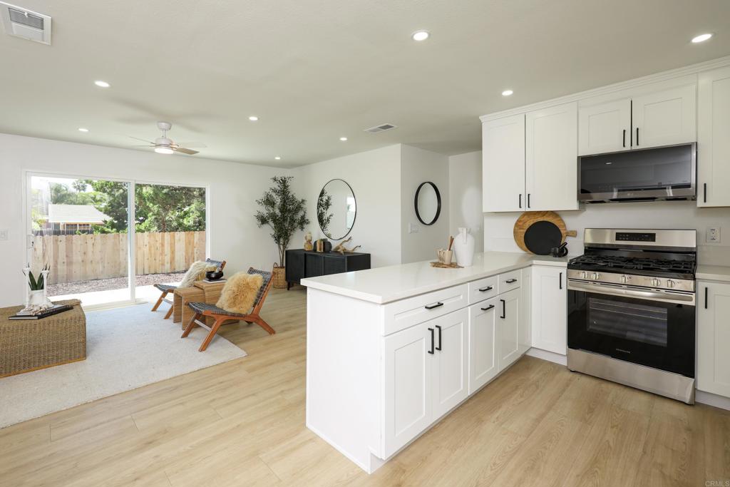 9844 Halberns Boulevard Santee, CA 92071 - Photo 11 of 27 Kitchen