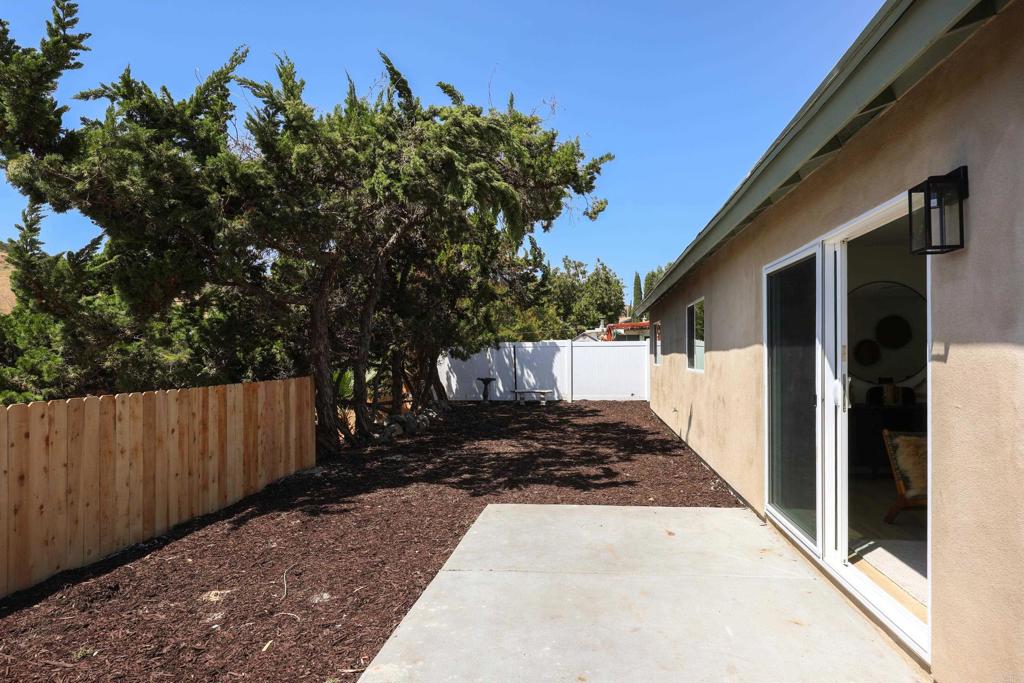 9844 Halberns Boulevard Santee, CA 92071 - Photo 22 of 27 Exterior Back
