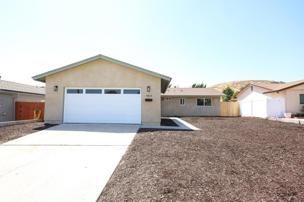 9844 Halberns Boulevard Santee, CA 92071 - Photo 3 of 27 Exterior Front
