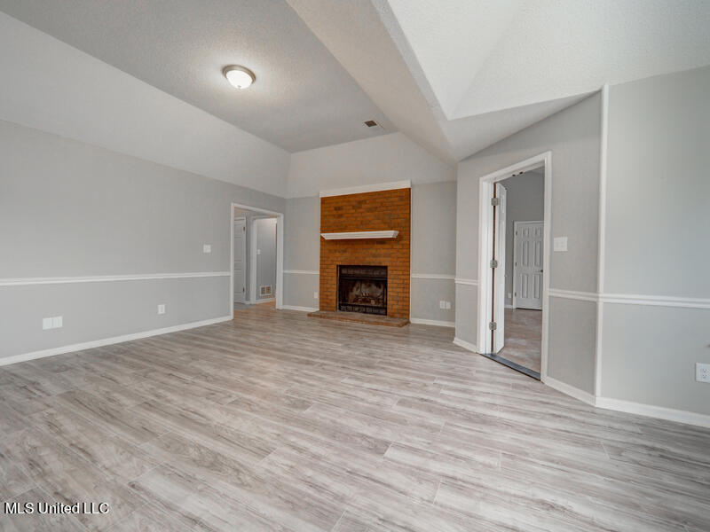 7273 Grove Park Road Olive Branch, MS 38654 - Photo 12 of 25 P2150039_41_42_43_Natural