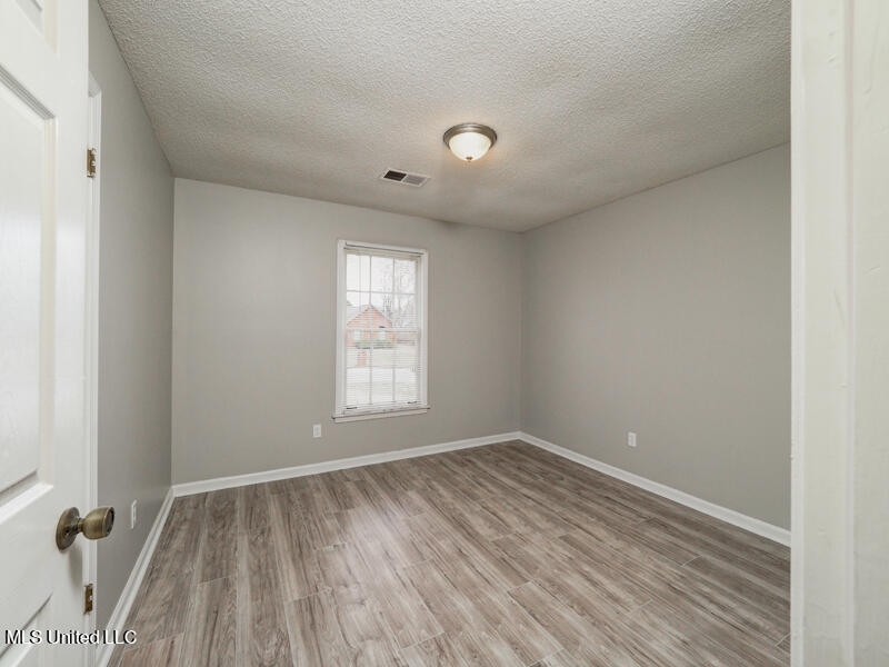 7273 Grove Park Road Olive Branch, MS 38654 - Photo 20 of 25 P2150083_4_6_Natural