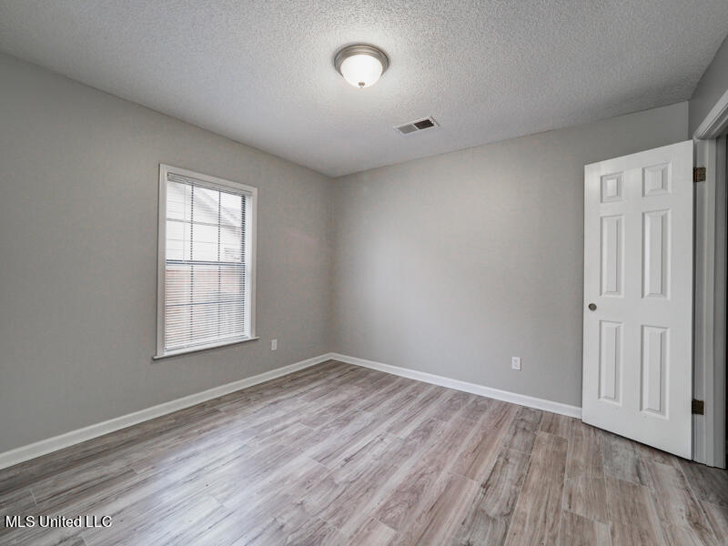 7273 Grove Park Road Olive Branch, MS 38654 - Photo 22 of 25 P2150093_5_7_Natural