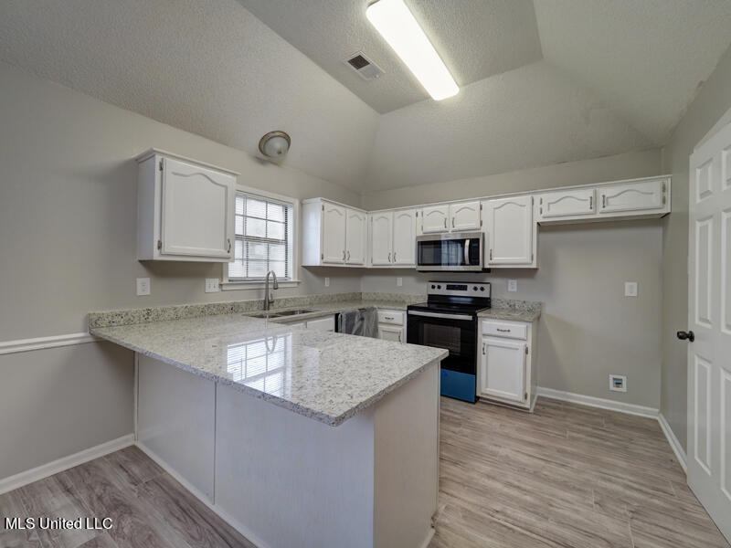 7273 Grove Park Road Olive Branch, MS 38654 - Photo 9 of 25 P2150062_3_4_5_6_7_Natural