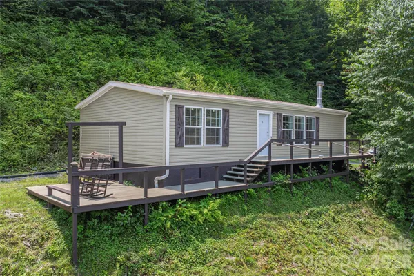 $299,000 | 92 Bobcat Road, Maggie Valley, NC 28751