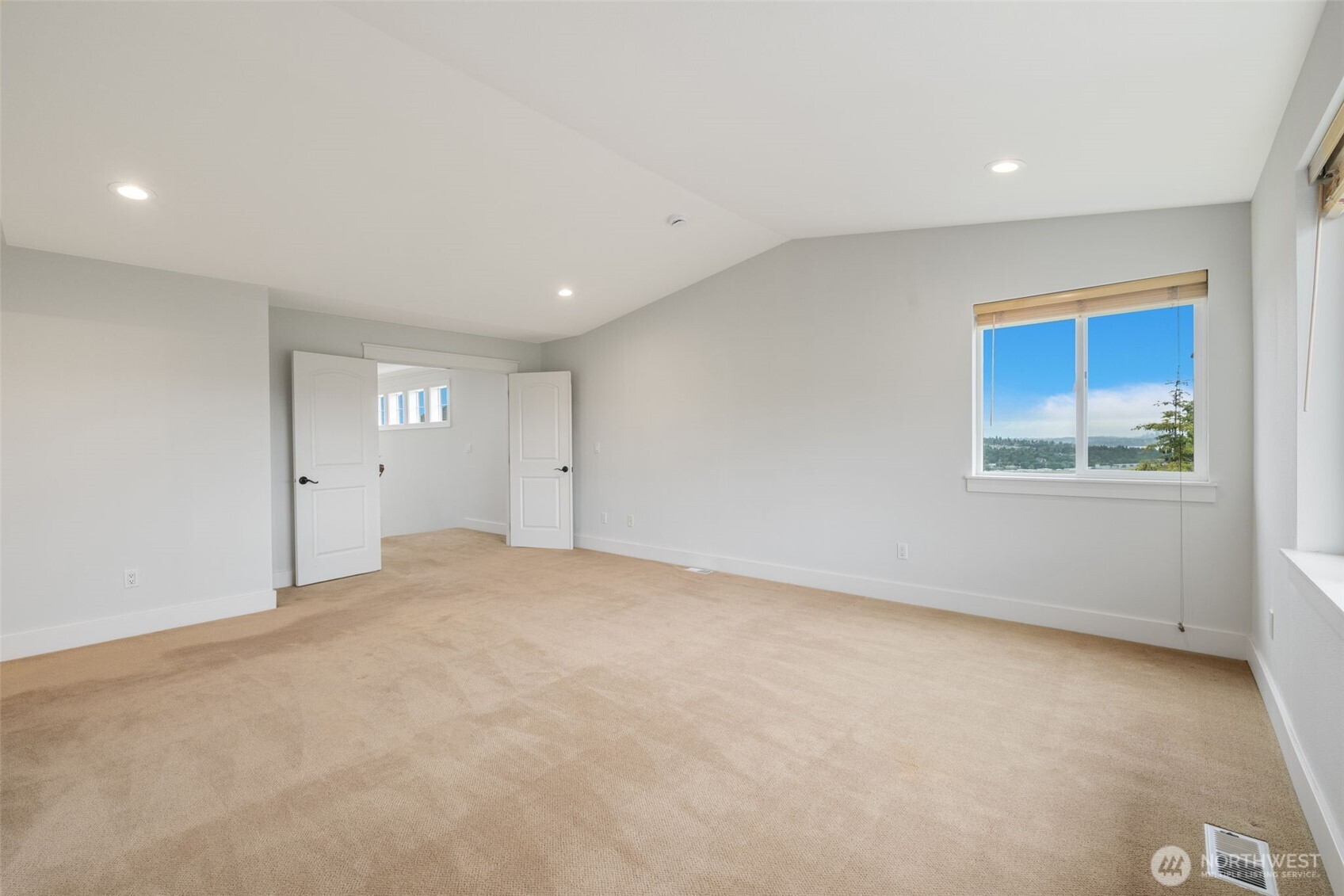 1338 Beacon Way South Renton, WA 98057 - Photo 14 of 39