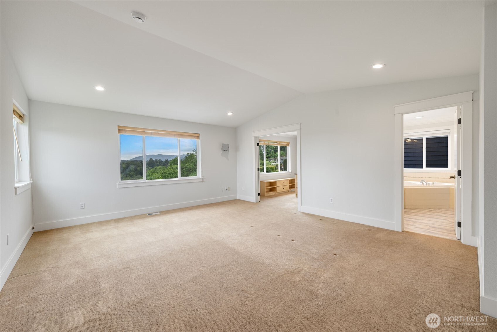 1338 Beacon Way South Renton, WA 98057 - Photo 17 of 39