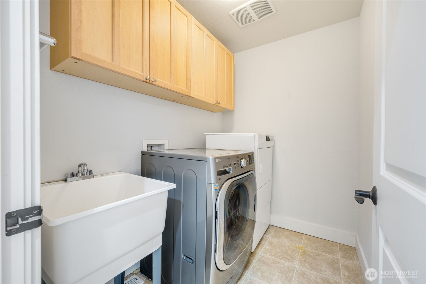 1338 Beacon Way South Renton, WA 98057 - Photo 30 of 39