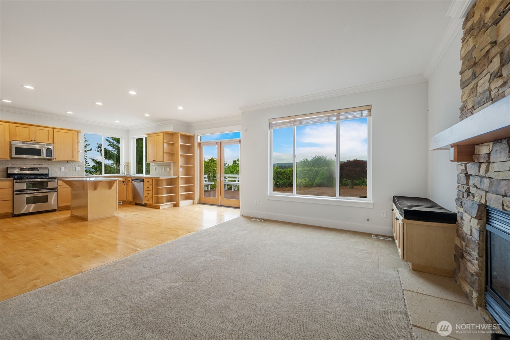 1338 Beacon Way South Renton, WA 98057 - Photo 3 of 39