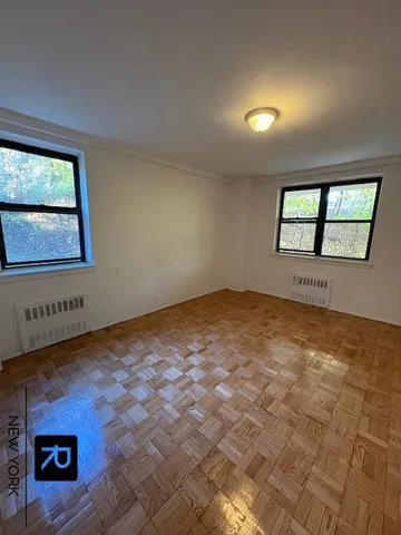 $229,000 | 735 Kappock Street, Unit 2F | Spuyten Duyvil