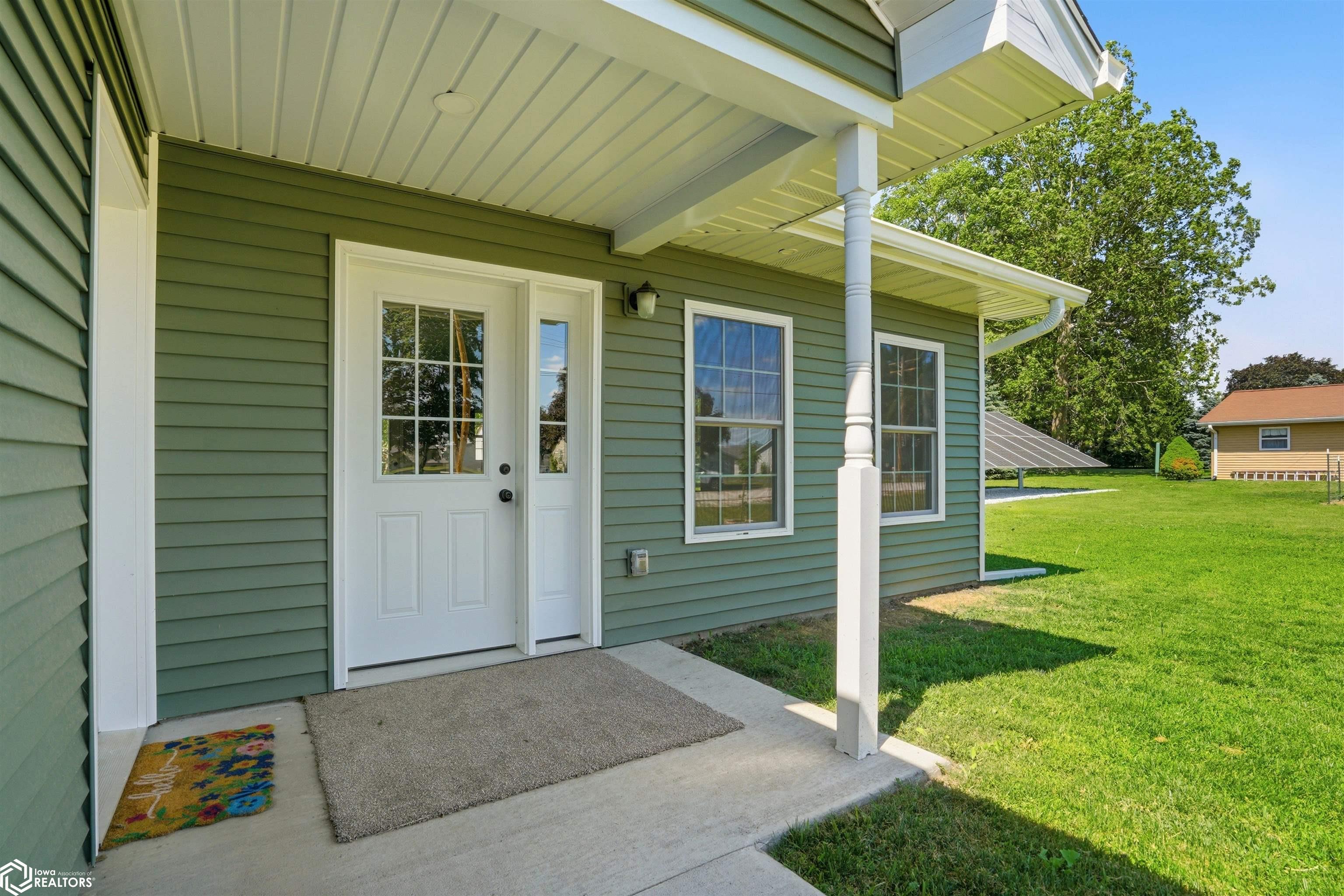 1301 Wabash Avenue Carthage, IL 62321 - Photo 2 of 25 Gallery Image 2