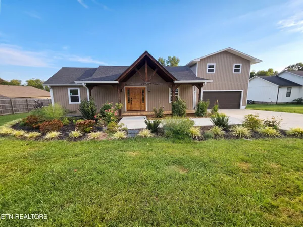$330,000 | 576 Stanley Street, Oneida, TN 37841