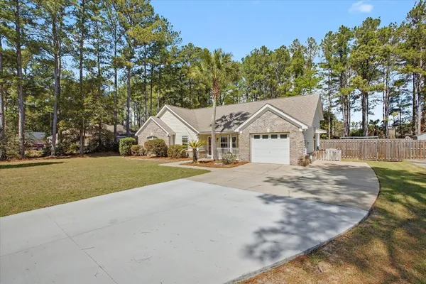 $325,000 | 22 Gold Finch Way, Crawfordville, FL 32327