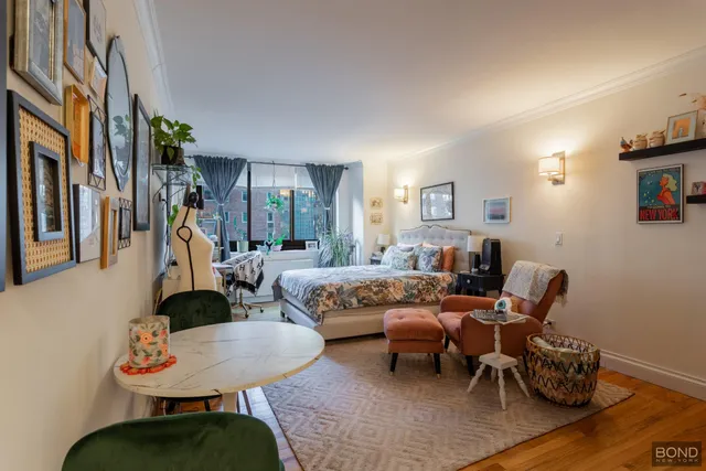 $3,105 | 347 West 57th Street, Unit 9BB | Hell's Kitchen