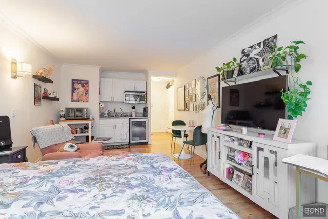 $3,105 | 347 West 57th Street, Unit 9BB | Hell's Kitchen