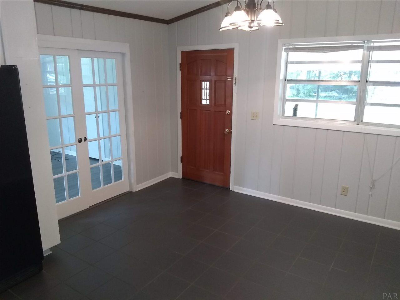 223 Camden Road Pensacola, FL 32514 - Photo 15 of 19 Gallery Image 15