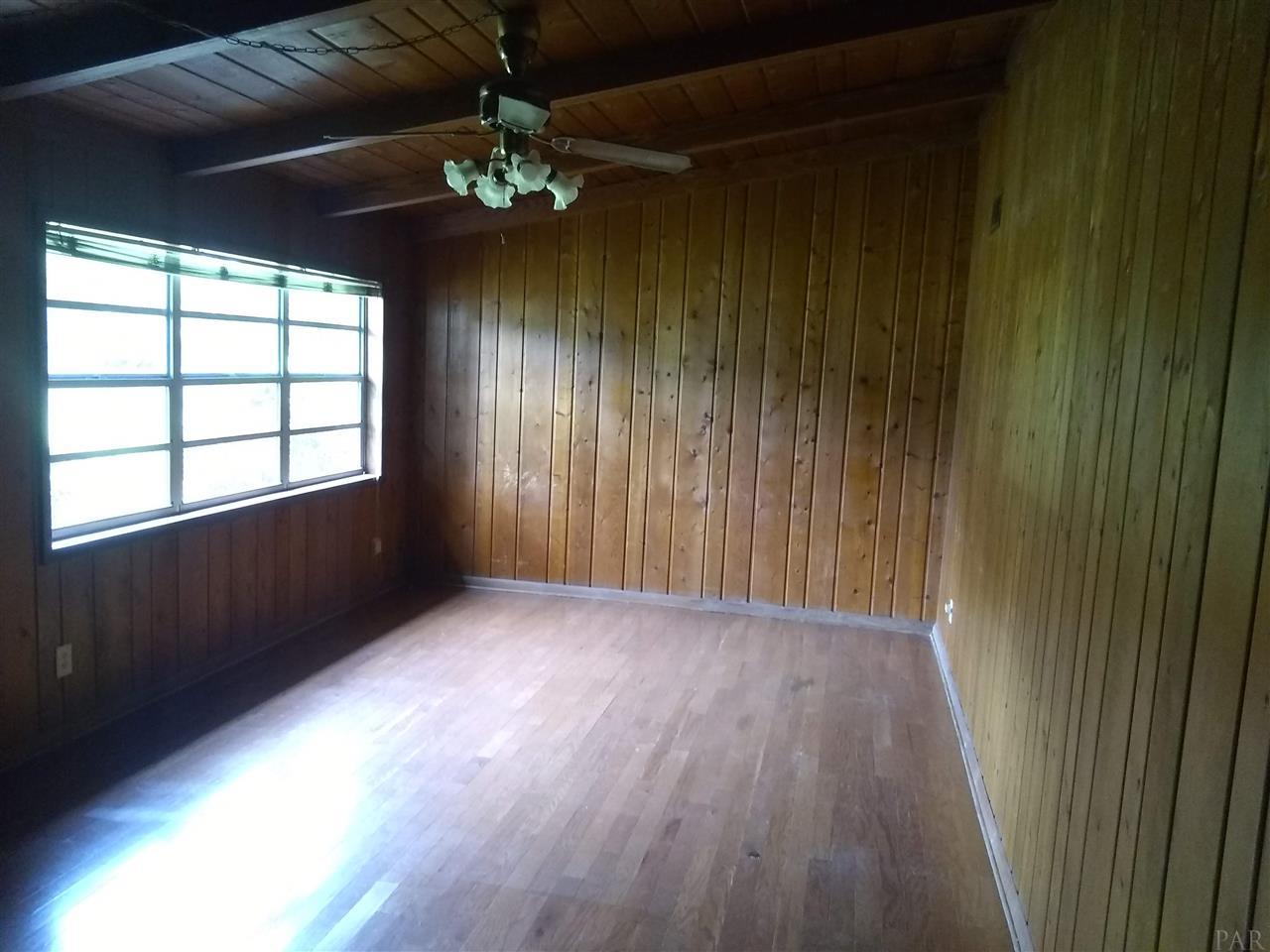 223 Camden Road Pensacola, FL 32514 - Photo 9 of 19 Gallery Image 9