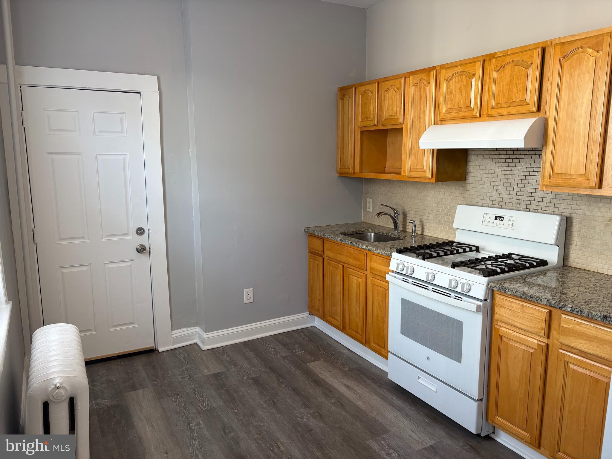 2629 North 34th Street Philadelphia, PA 19132 - Photo 9 of 24 Kitchen