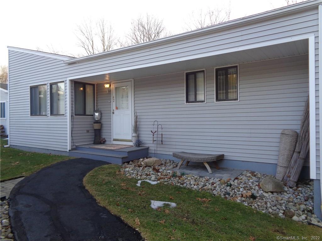 42 Stratton Way, Unit 42 Branford, CT 06405 - Photo 1 of 1 Gallery Image 1