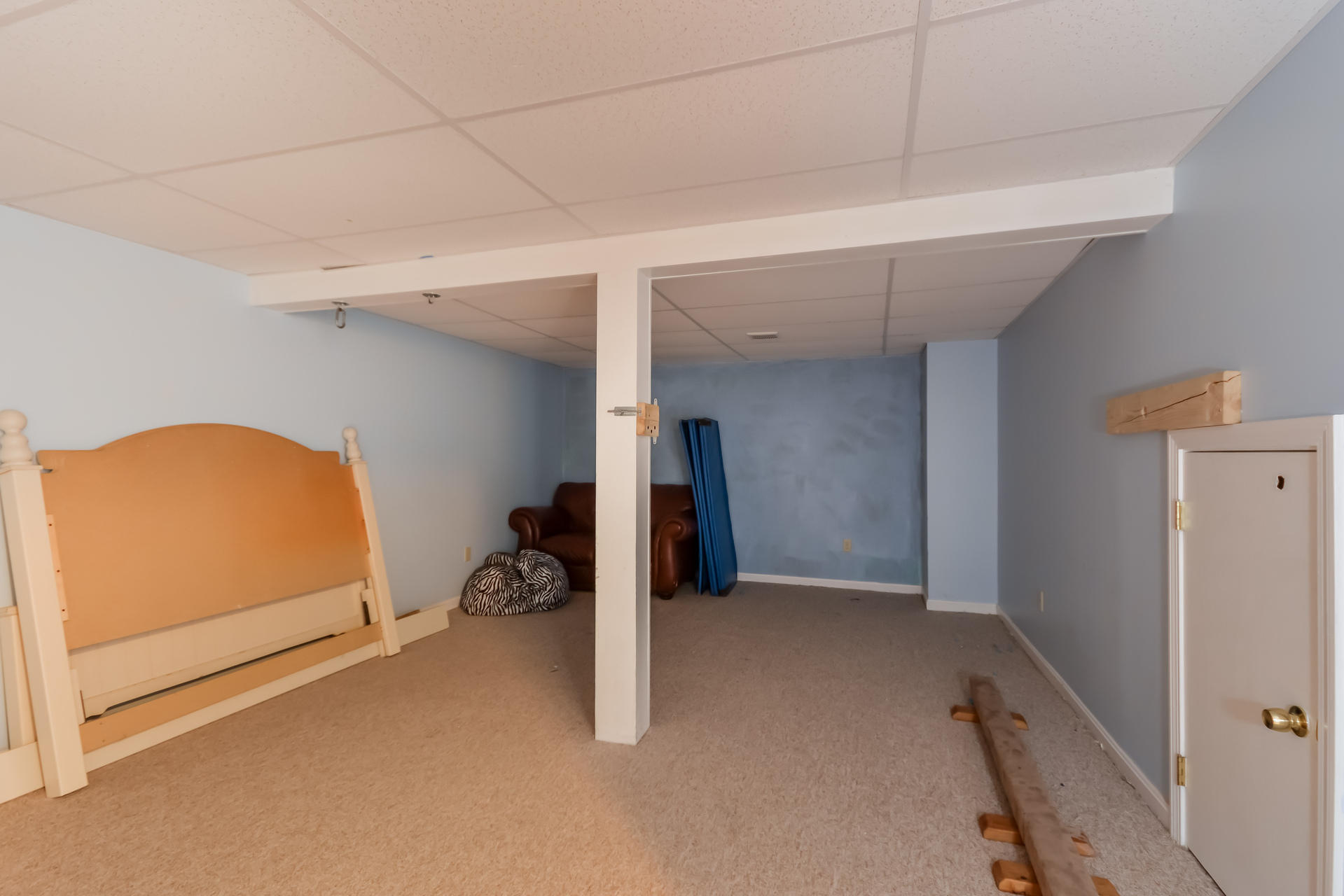 120 Snake Pond Road Forestdale, MA 02644 - Photo 22 of 31 a view of a livingroom with furniture