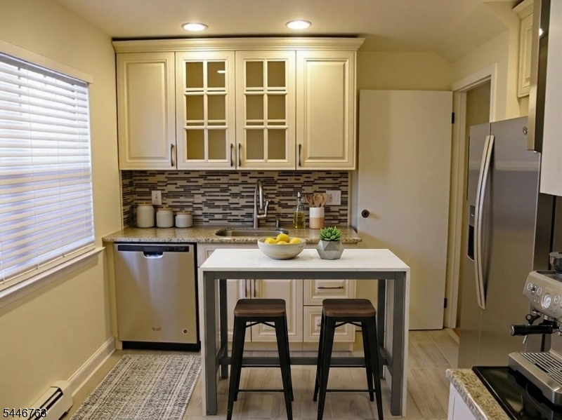768 Springfield Avenue, Unit B 3 Summit, NJ 07901 - Photo 6 of 19