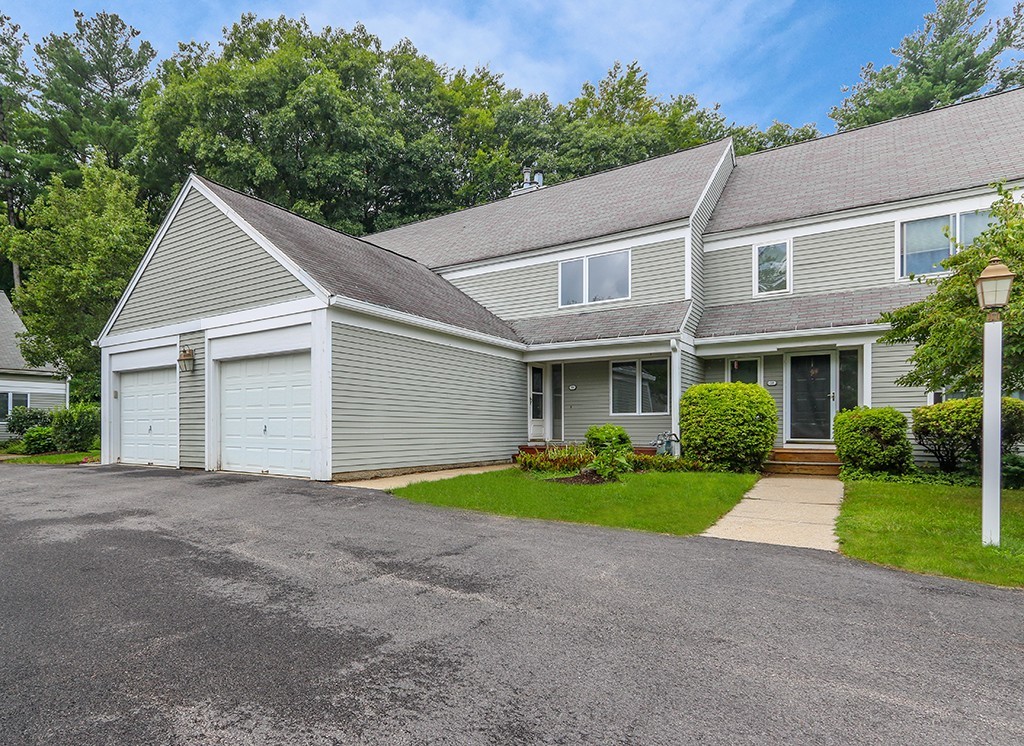 29 Stone Ridge Road, Unit 29 Franklin, MA 02038 - Photo 2 of 30 Gallery Image 2