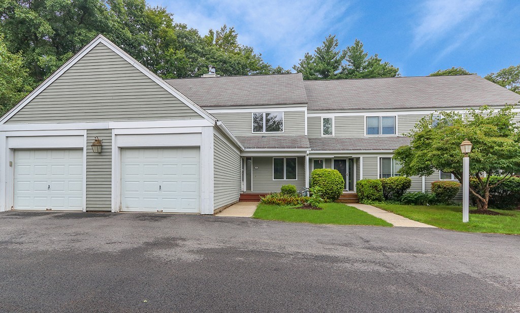 29 Stone Ridge Road, Unit 29 Franklin, MA 02038 - Photo 4 of 30 Gallery Image 4