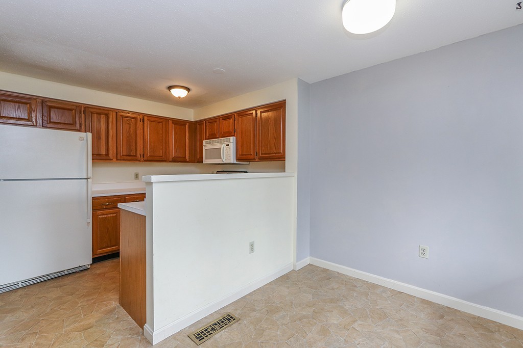 29 Stone Ridge Road, Unit 29 Franklin, MA 02038 - Photo 8 of 30 Gallery Image 8