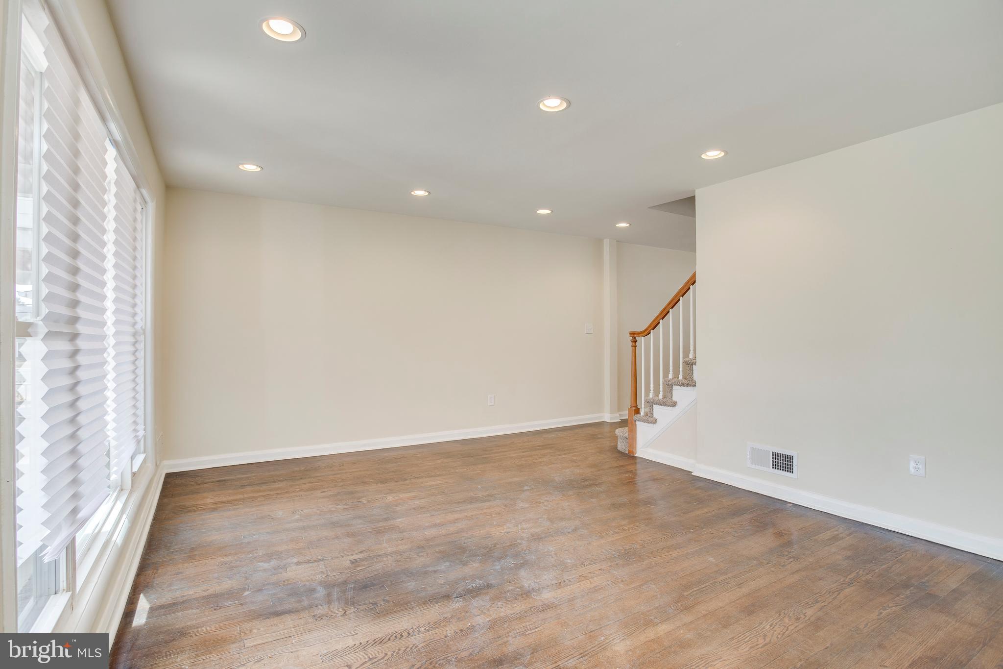 6108 Edlynne Road Baltimore, MD 21239 - Photo 2 of 26