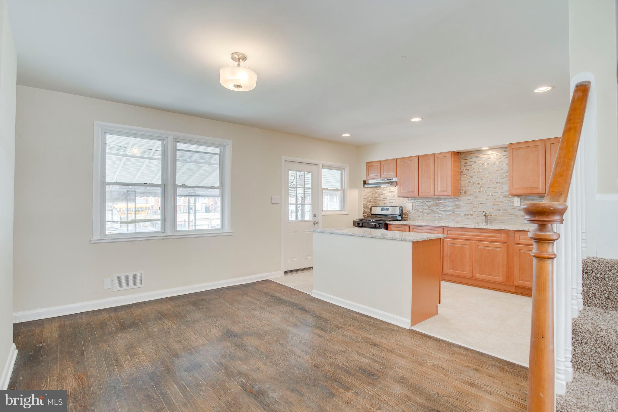 6108 Edlynne Road Baltimore, MD 21239 - Photo 5 of 26