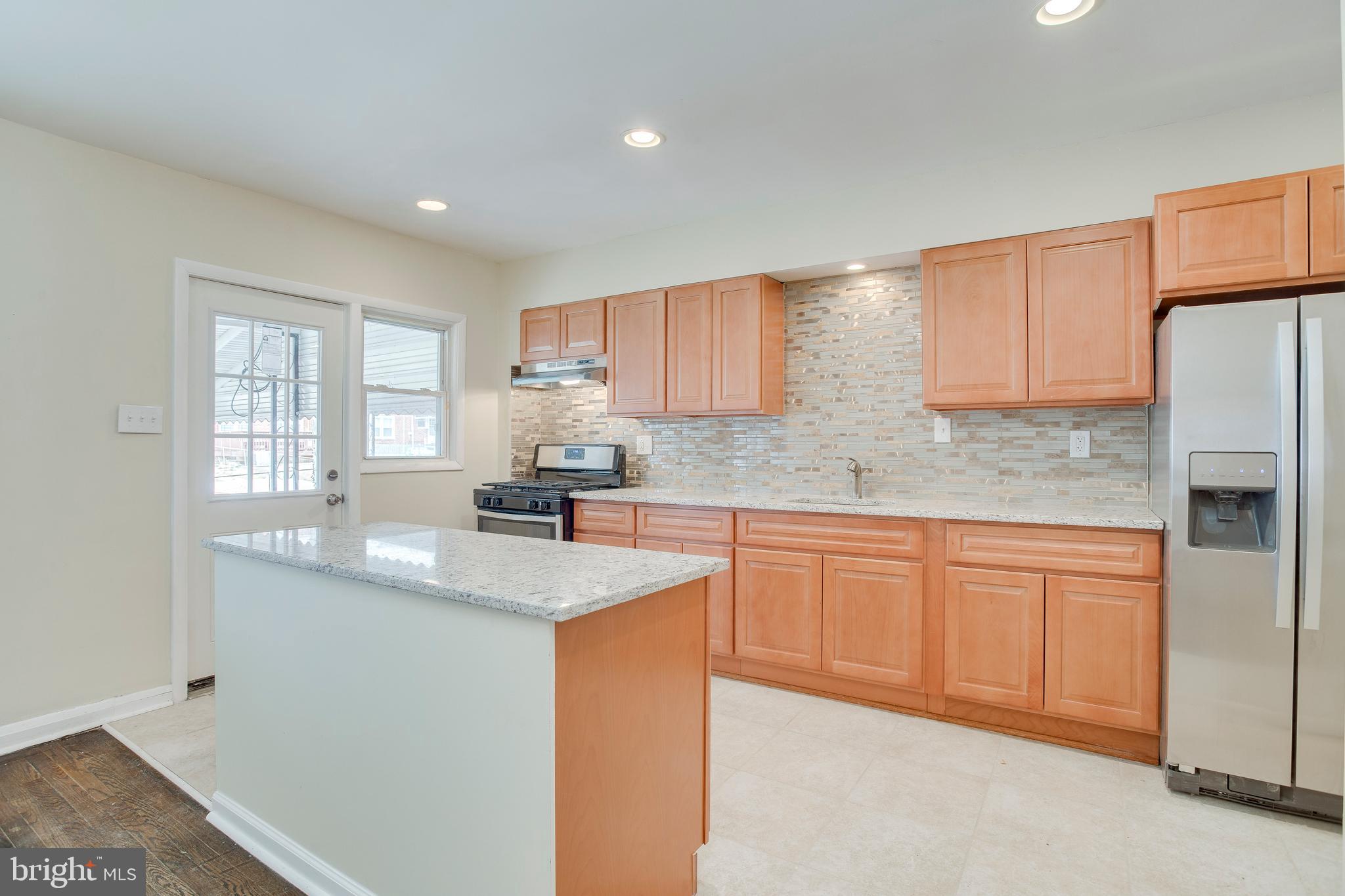 6108 Edlynne Road Baltimore, MD 21239 - Photo 8 of 26