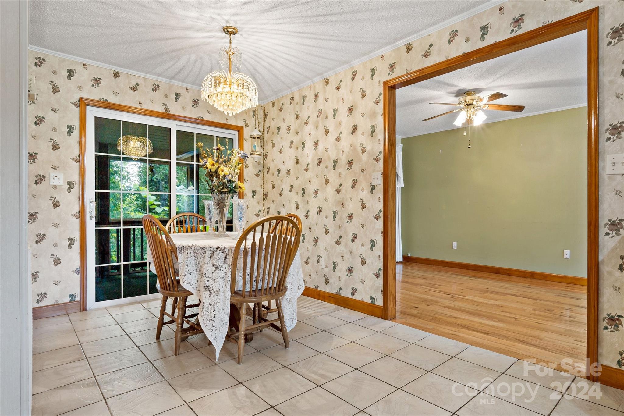 560 Carters Ridge Road Spruce Pine, NC 28777 - Photo 15 of 47 Gallery Image 15