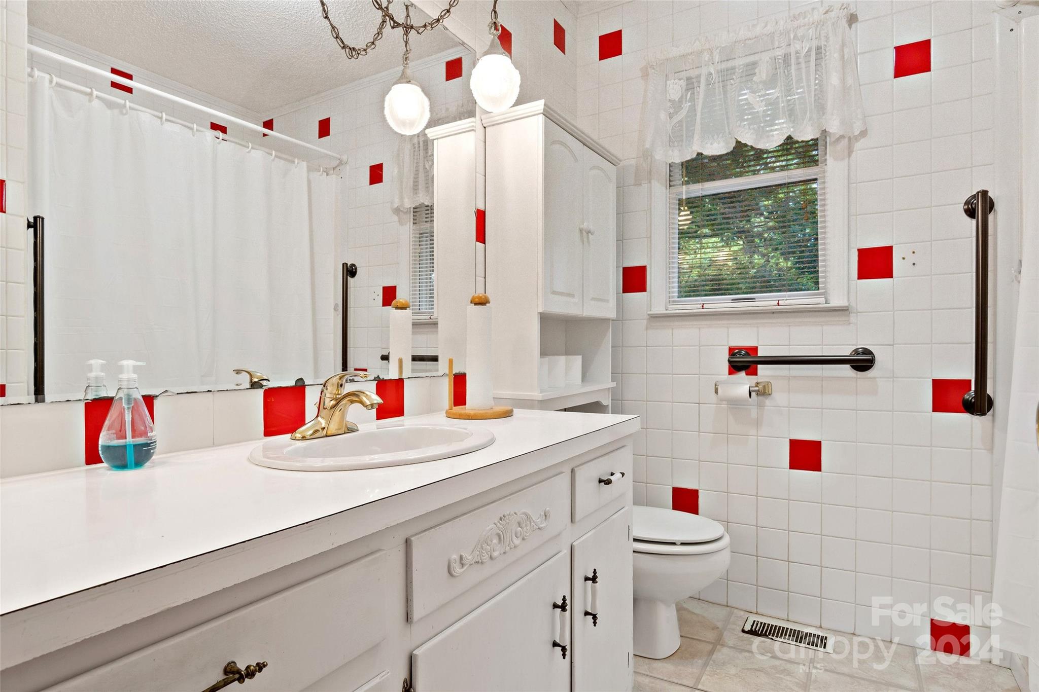 560 Carters Ridge Road Spruce Pine, NC 28777 - Photo 24 of 47 Gallery Image 24
