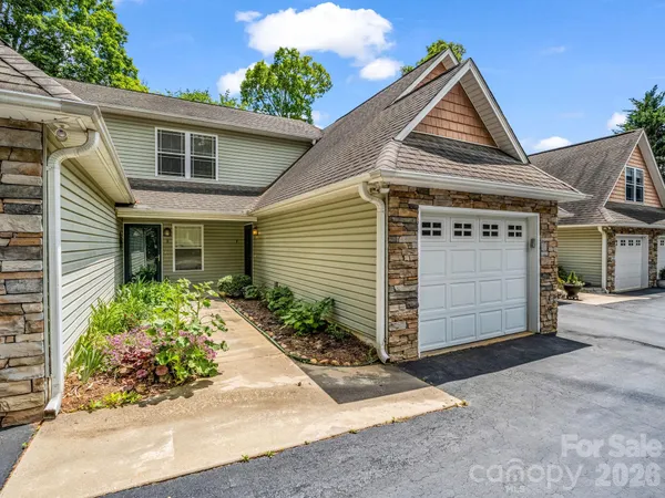 $340,000 | 4 Rathfarnham Road, Unit F, Asheville, NC 28803