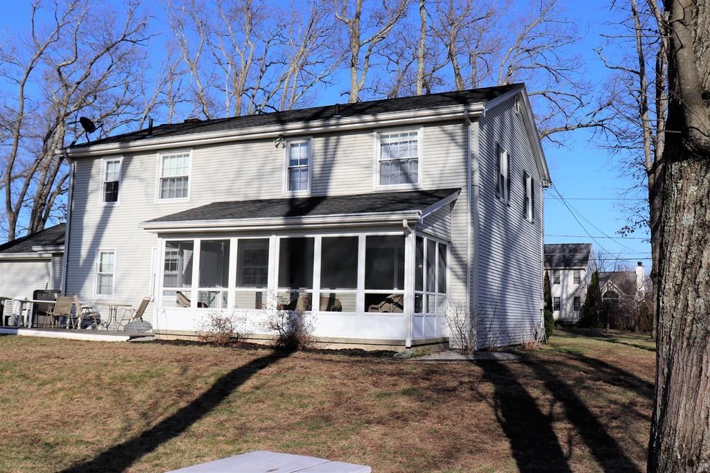 18 Lyons Road Dudley, MA 01571 - Photo 3 of 38 Gallery Image 3