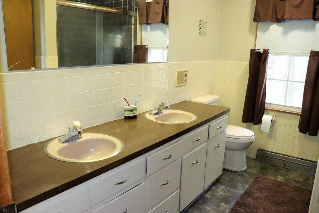 18 Lyons Road Dudley, MA 01571 - Photo 31 of 38 Gallery Image 31