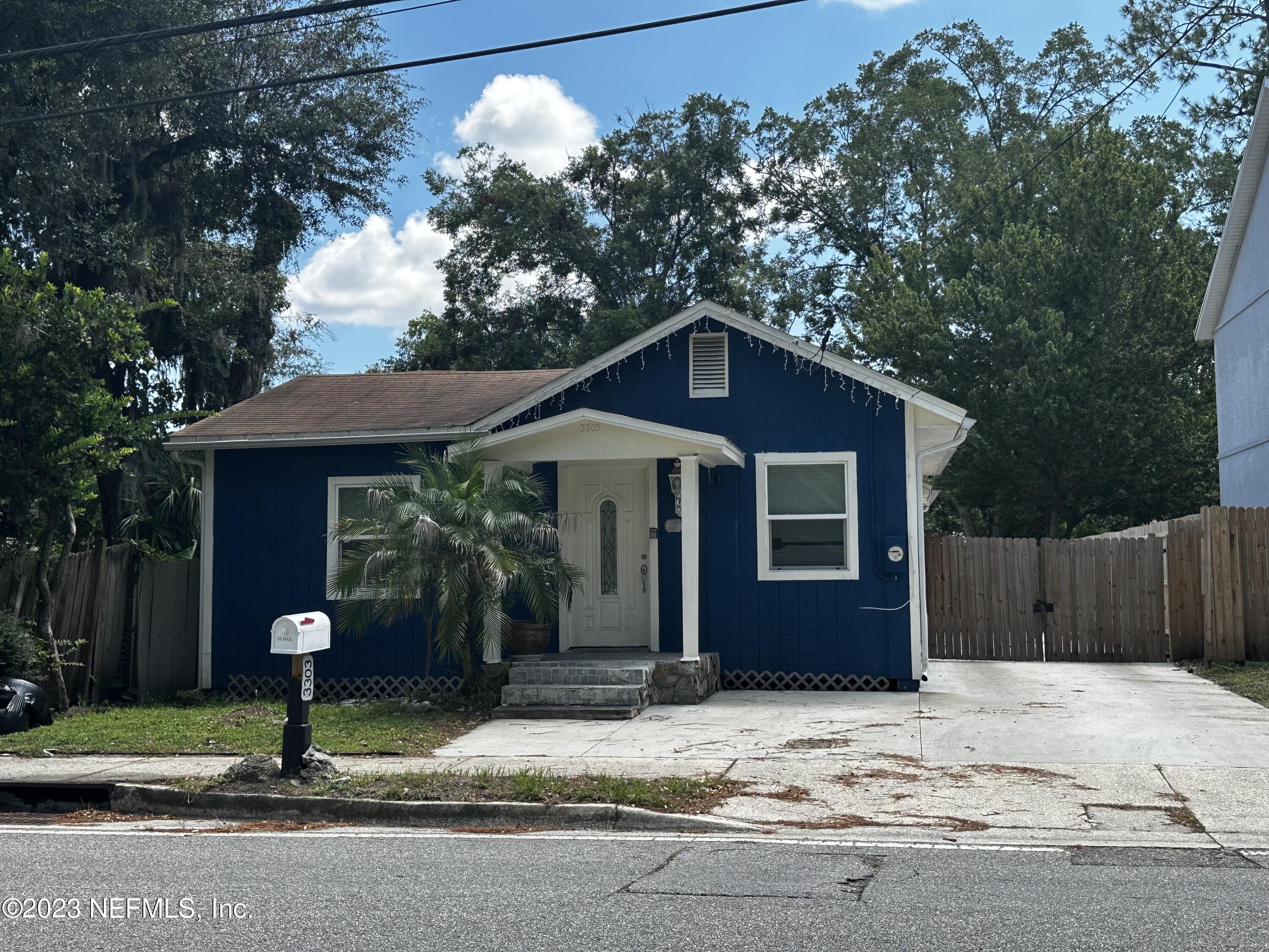 3303 Spring Glen Road Jacksonville, FL 32207 - Photo 1 of 18 IMG_2830