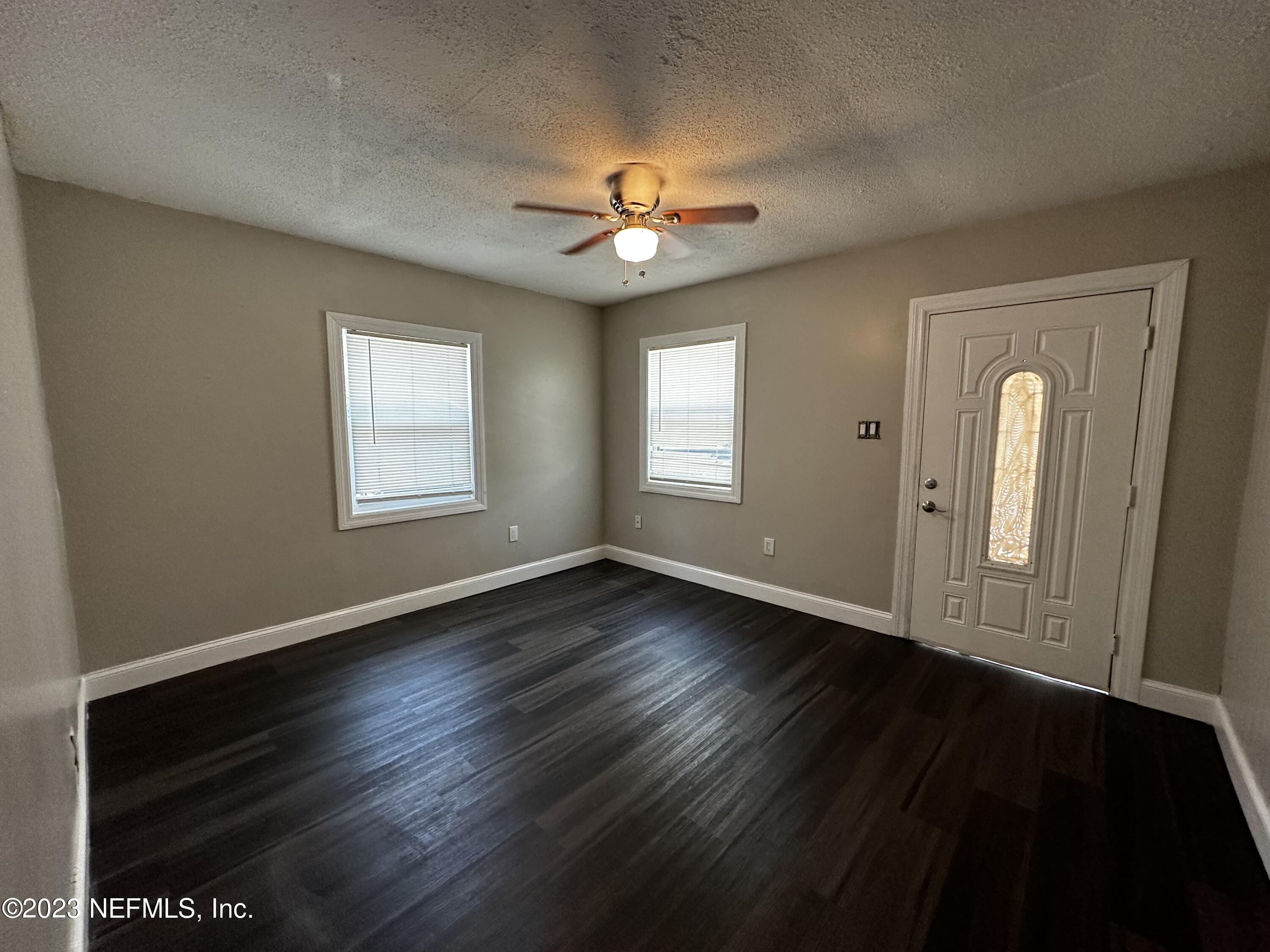 3303 Spring Glen Road Jacksonville, FL 32207 - Photo 8 of 18 IMG_2818