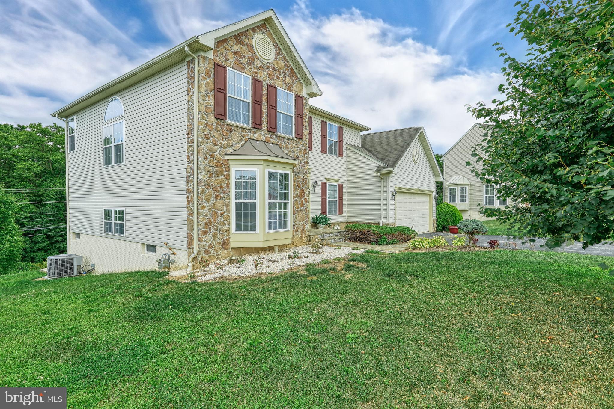 509 Wynwood Road York, PA 17402 - Photo 2 of 48 Gallery Image 2