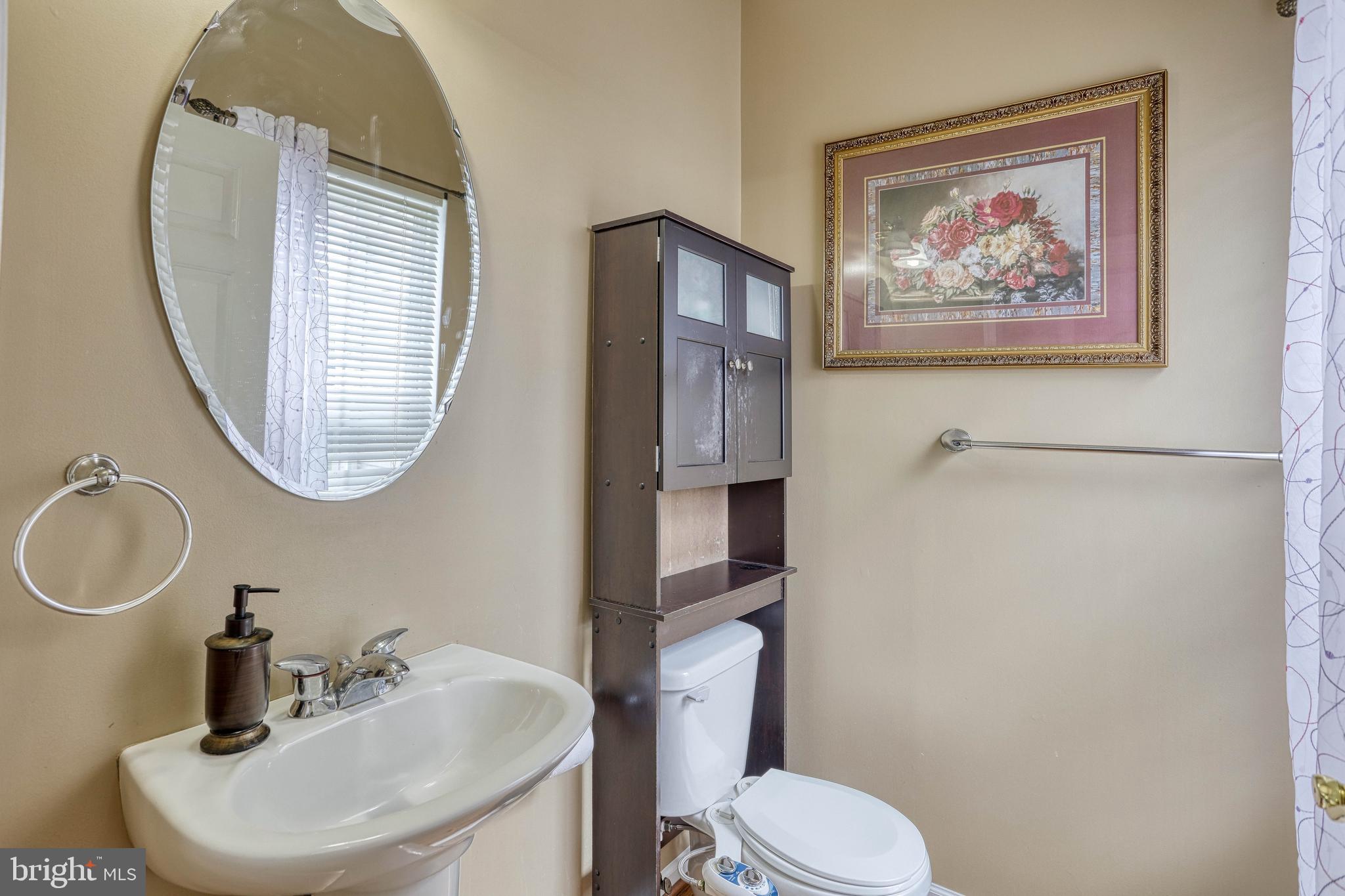 509 Wynwood Road York, PA 17402 - Photo 15 of 48 half bath