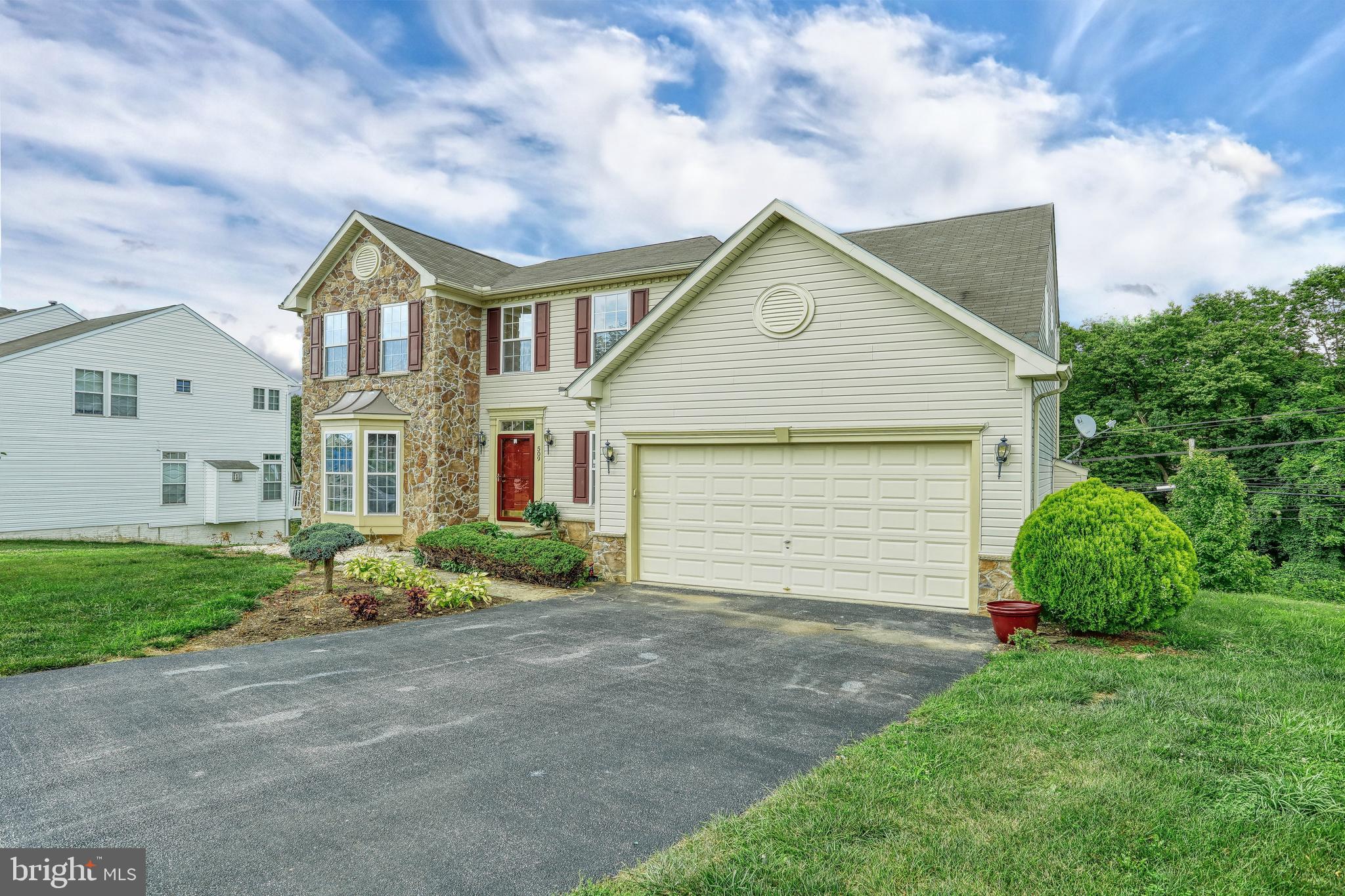 509 Wynwood Road York, PA 17402 - Photo 4 of 48 Gallery Image 4