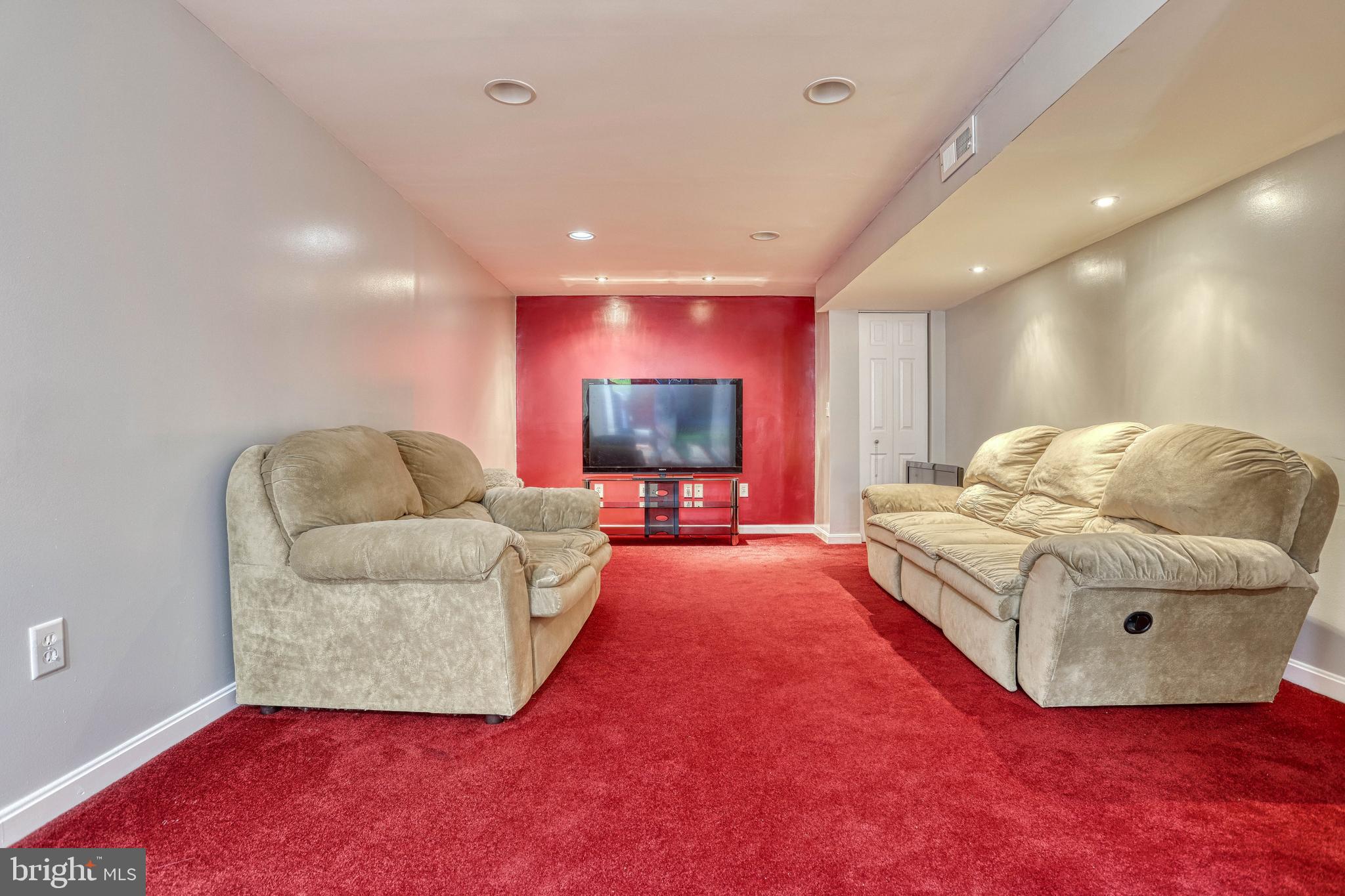 509 Wynwood Road York, PA 17402 - Photo 41 of 48 Gallery Image 41