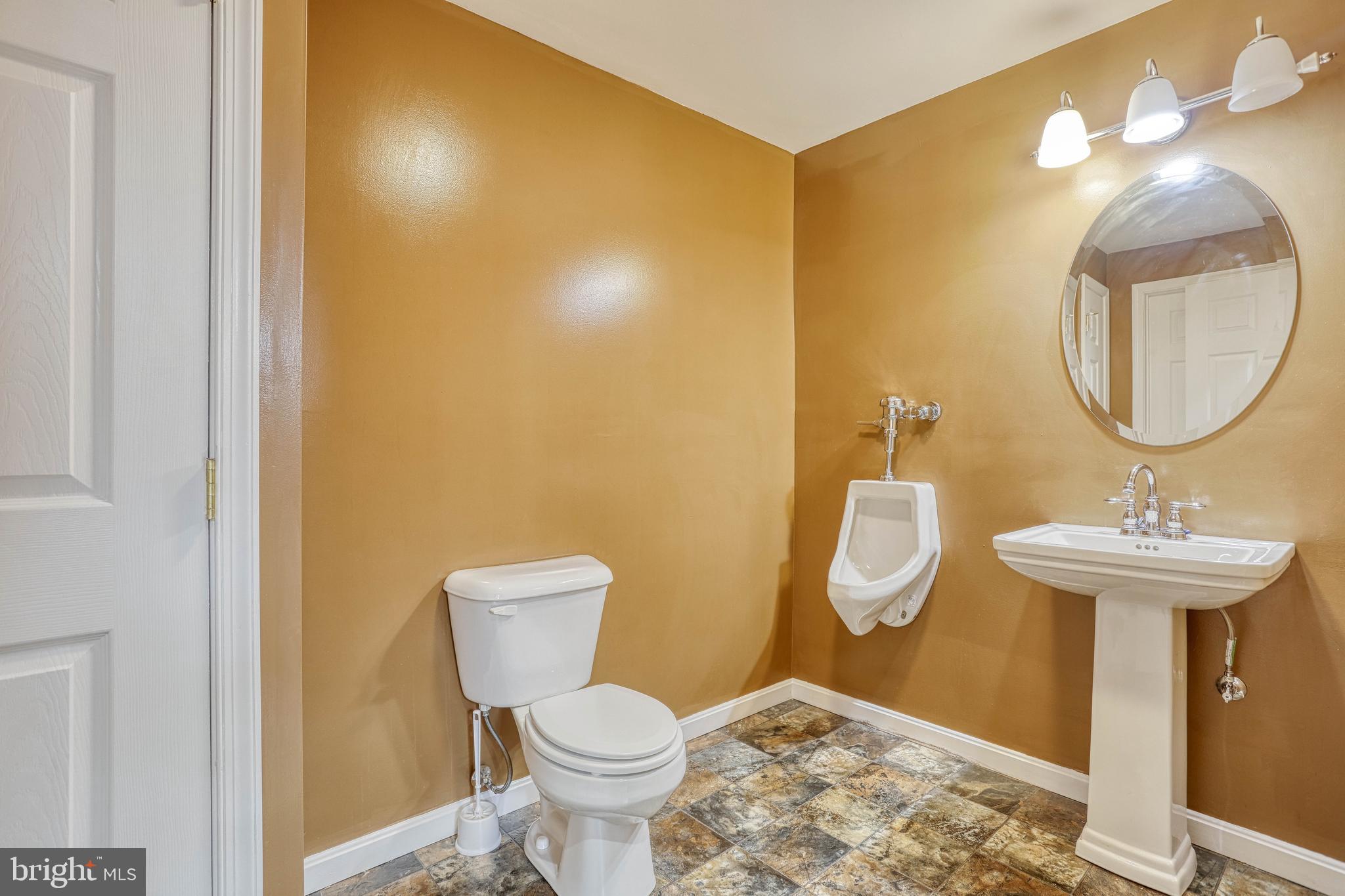509 Wynwood Road York, PA 17402 - Photo 47 of 48 Basement's Bathroom