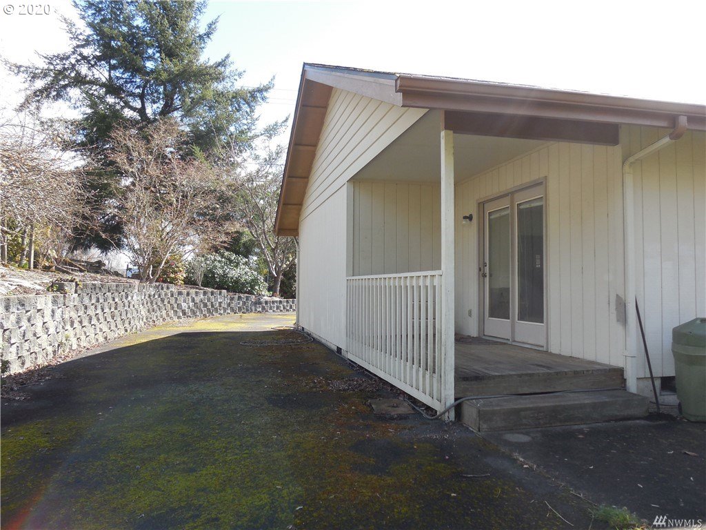 3627 Columbia Heights Road Longview, WA 98632 - Photo 26 of 32 Gallery Image 26